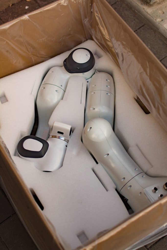 One-box-delivery cobot integratie cobots